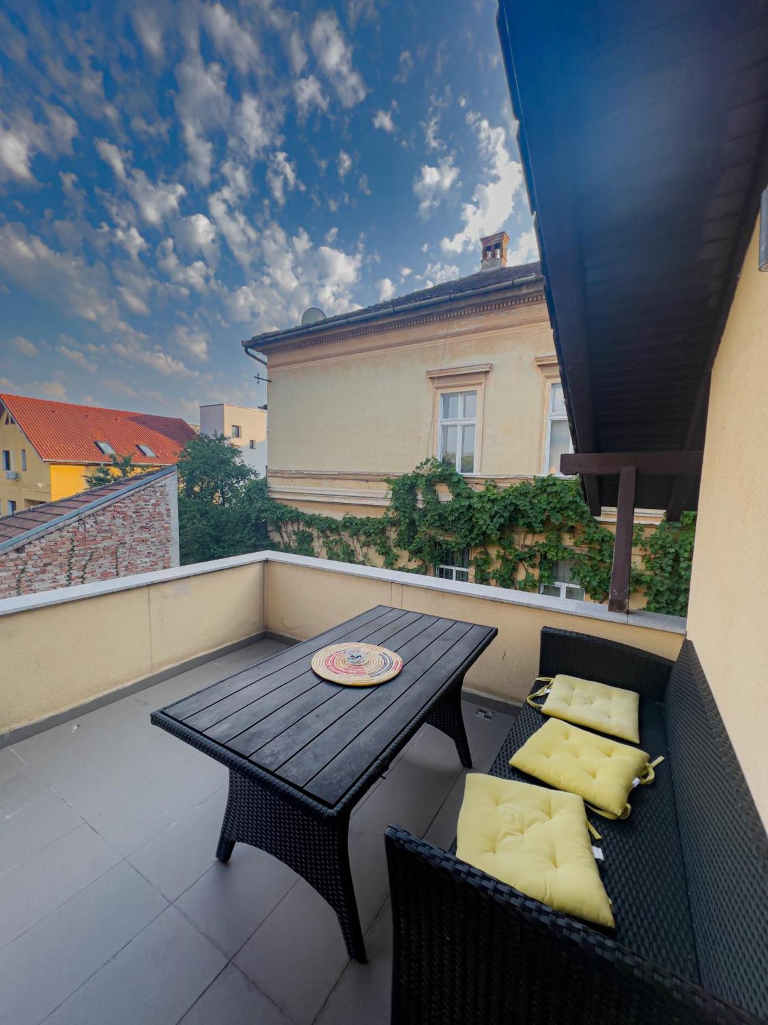 Kesletz House Sibiu Exterior foto
